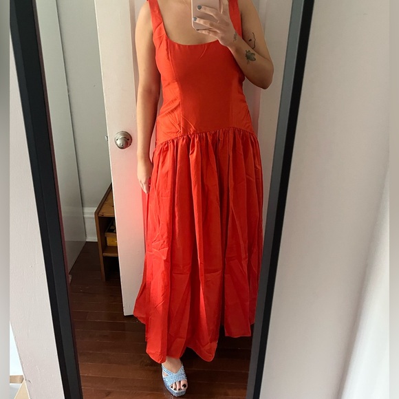 Hutch Ridge Gown - Picture 4 of 6